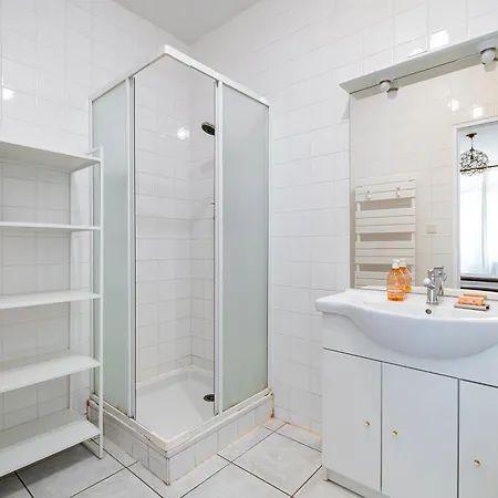 T2 Au Calme - Rond Point De Vannes Apartament *